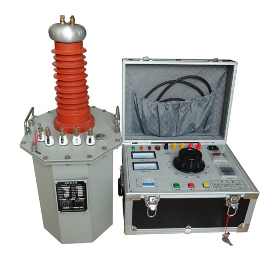 LCSB-工頻高壓試驗變壓器,是小型,輕巧型耐壓試驗裝置,它由控制部分和試驗變壓器組成。是根據國家新行業試驗標準而設計的高壓耐壓設備,其安全可靠、功能強大、使用方便、維護簡單,主要用于對各種電器產品、電氣元件、絕緣材料等進行規定電壓下的絕緣強度試驗。