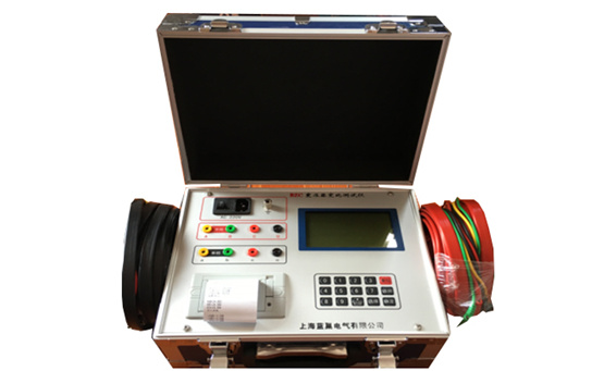 用變比電橋測(cè)量變壓器的變比，操作過程繁瑣，測(cè)量范圍狹窄，已經(jīng)不適應(yīng)現(xiàn)代測(cè)量的快節(jié)奏、高效率的要求。為此，我公司采用現(xiàn)代電子技術(shù)，研制出了新一代LCBZC全自動(dòng)變壓器變比組別測(cè)試儀。